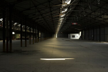 Fotografie mit dem Titel "Usine désaffectée" von Christophe Jeanjean, Original-Kunstwerk, Digitale Fotografie Auf Aluminium…