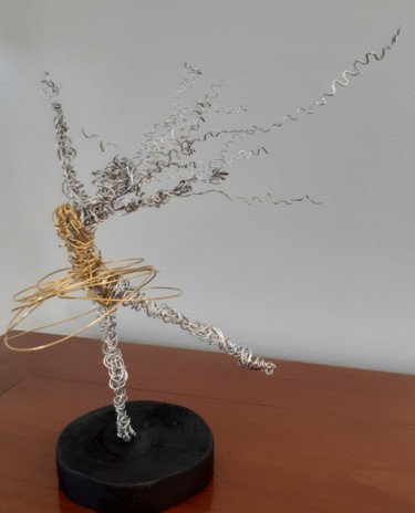 Danseuse fée Ambre 雕塑 标题为“Danseuse fée Ambre” 由Véronique Degabriel, 原创艺术品, 线