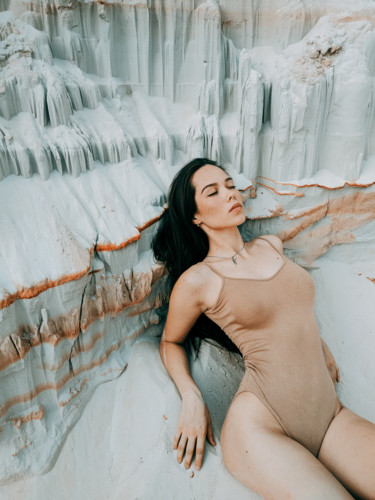 Fotografie getiteld "Beautiful girl run…" door Alex Grear, Origineel Kunstwerk, Digitale fotografie