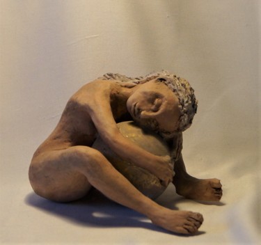Sculpture titled "Protection" by Isabelle Zwang, Original Artwork, Ceramics