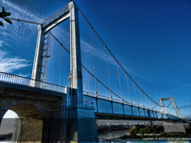 Un robuste pont qui surplombe un passage de ria ( sea pass.) Photographie intitulée "Un robuste pont qui…" par Cédric Hajiji, Œuvre d'art originale, Photographie manipulée