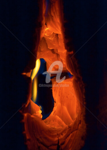 Photography titled "Feu 05" by Pierre Boillon, Original Artwork, Digital Photography