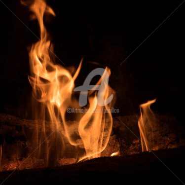 Photography titled "Feu 08" by Pierre Boillon, Original Artwork, Digital Photography