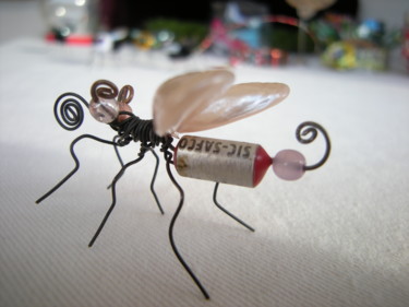 Sculpture intitulée "Elektroinsecte" par Zampo, Œuvre d'art originale, Plastique