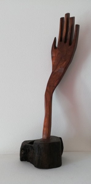Scultura intitolato "MANO" da Ivan Fabani, Opera d'arte originale, Legno