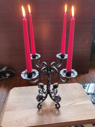 Design intitulée "Chandelier en fer f…" par D.S.A.Rt, Œuvre d'art originale, Métaux