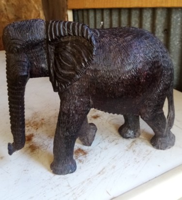 雕塑 标题为“Ebony Elephant rough” 由Obed Omwange, 原创艺术品, 木
