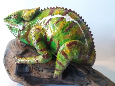 Sculpture intitulée "Caméléon flotte sur…" par Bobraïs, Œuvre d'art originale, Argile