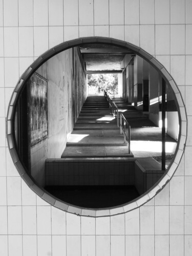 Photography titled "Ouverture urbaine (…" by Florence Pouget-Landrieu, Original Artwork, Digital Photography