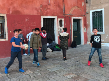 Fotografia zatytułowany „happy hour, Venice” autorstwa Katherine Lee, Oryginalna praca, Fotografia cyfrowa