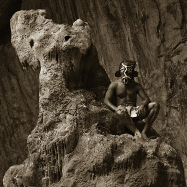 Photographie intitulée "Chaman des grottes…" par Steve Drevet, Œuvre d'art originale, Photographie numérique