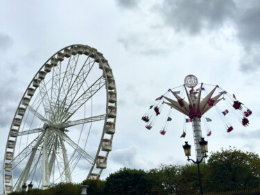 blue Ferris wheel at Tuileries Garden Photographie intitulée "blue Ferris wheel a…" par Katherine Lee, Œuvre d'art originale, Photographie numérique