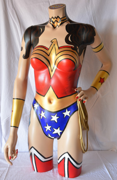 Sculpture titled "Body _ Wonder woman…" by Antonella Castrovillari, Original Artwork, Acrylic