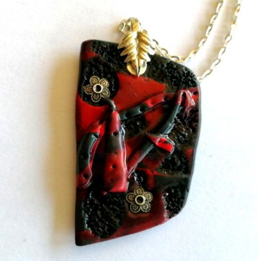 Design intitulée "Mai-Linh" par Eugenia Delad, Œuvre d'art originale, Bijoux