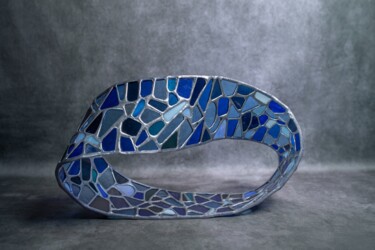 「Ruban Infini Bleu」というタイトルの彫刻 Jean-Jacques Joujon (JimaJine)によって, オリジナルのアートワーク, ガラス