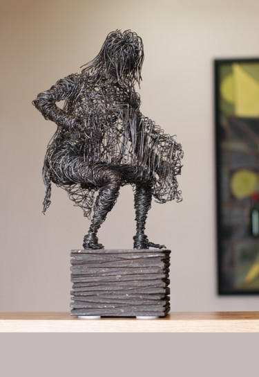 Piazzolla (44x22x20 4.2kg iron, tufa) 雕塑 标题为“Piazzolla (44x22x20…” 由Karen Axikyan, 原创艺术品, 石