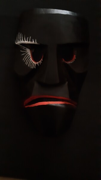 Escultura intitulada "Kubrick Mask" por Maskiconthone Gianluca Paba, Obras de arte originais, Madeira
