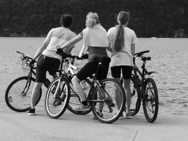 Photographie intitulée "Les cyclistes" par Camille R., Œuvre d'art originale, Photographie non manipulée