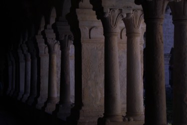 Photography titled "Le calme du cloître" by Corentin Thauvin, Original Artwork, Digital Photography
