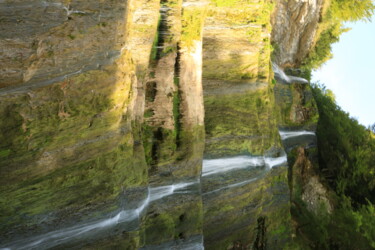 Photographie intitulée "waterfall 16" par Paris, Œuvre d'art originale, Photographie non manipulée