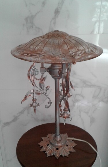 Design titled "la berlinoise" by Ellaoachat, Original Artwork, Luminaire