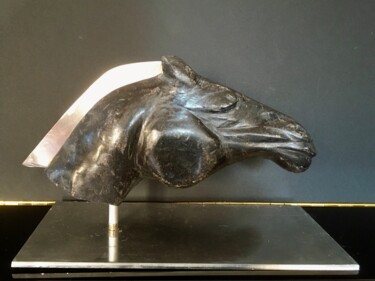 제목이 "Horsetet 2"인 조형물 Marc Chauvin로, 원작, 돌