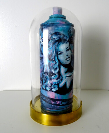 Sculpture bombe art Brigitte Bardot graffiti street pop art "Sculpture bombe art…" başlıklı Heykel Pvettese tarafından, Orijinal sanat, Akrilik
