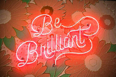 绘画 标题为“Be Brilliant Neon S…” 由Tony Rubino, 原创艺术品, 丙烯 安装在木质担架架上