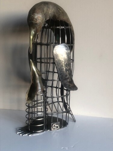 Sculpture titled "Manchots empereur" by Claude Germain, Original Artwork, Bronze