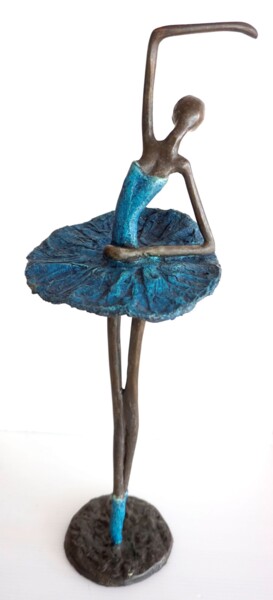 Danseuse classique bleue