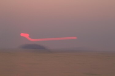 Photographie intitulée "Soleil 0xA862C4 #1/3" par Éric Petr, Œuvre d'art originale, Photographie non manipulée