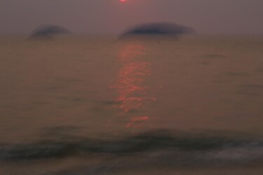 Photographie intitulée "Soleil 0xB82FC0 #1/3" par Éric Petr, Œuvre d'art originale, Photographie non manipulée