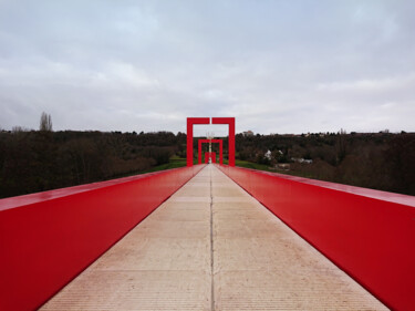 Photographie intitulée "On the bridge" par Pascal Carro (ORAK), Œuvre d'art originale, Photographie non manipulée