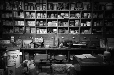Photographie intitulée "Grocery store of ye…" par Pascal Carro (ORAK), Œuvre d'art originale, Photographie non manipulée