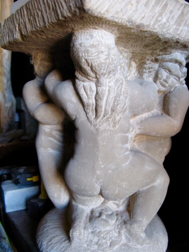 Sculpture titled "Capitel" by Javier Martín, Original Artwork, Stone