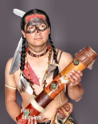 Fotografía titulada "Carlos as Indian" por Adelina Reyes, Obra de arte original, Fotografía digital