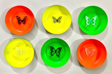 雕塑 标题为“Neon butterflies” 由Sumit Ratta, 原创艺术品, 不锈钢 安装在其他刚性面板上