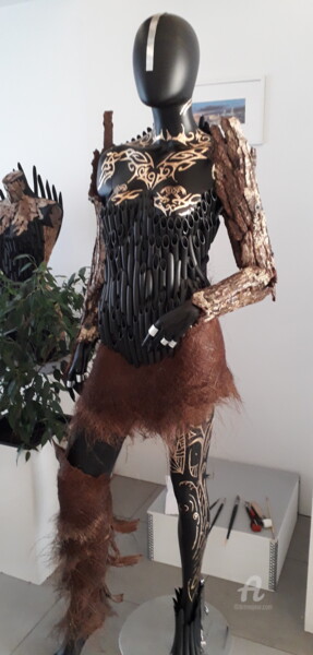 Sculpture intitulée "NYX" par Francis G, Œuvre d'art originale, Bois