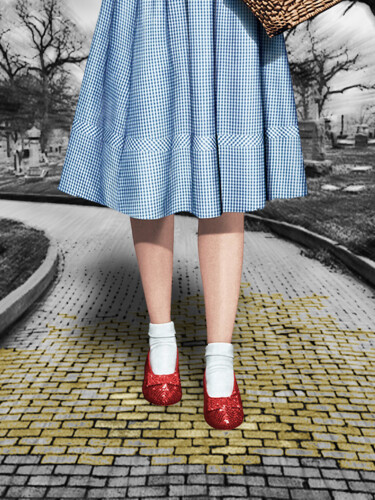 绘画 标题为“Creepy Dorothy In T…” 由Tony Rubino, 原创艺术品, 丙烯 安装在木质担架架上