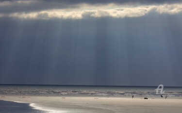 Photographie intitulée "jeux de plage" par Michel Babkine, Œuvre d'art originale, Photographie numérique