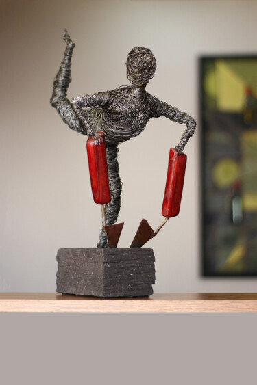 Creation (43x22x28 2.8kg iron, tufa, wood) Скульптура под названием "Creation (43x22x28…" - Karen Axikyan, Подлинное произведение искусства, Металлы