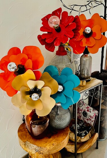 Lampes fleurs by ambiance d’antan Design titled "Lampes fleurs by am…" by Joel Carpentier (Ambiance d'Antan), Original Artwork, Luminaire