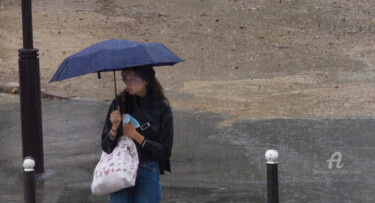 Photography titled "Sous la pluie, le r…" by Michel Babkine, Original Artwork, Digital Photography