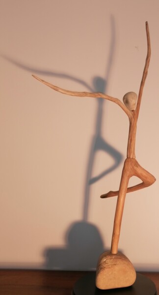 Sculpture intitulée "Danseuse nature" par Pacom, Œuvre d'art originale, Bois