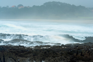 coastal landscape with storm and waves cliff 摄影 标题为“coastal landscape w…” 由Xan Gasalla González-Redondo, 原创艺术品, 非操纵摄影