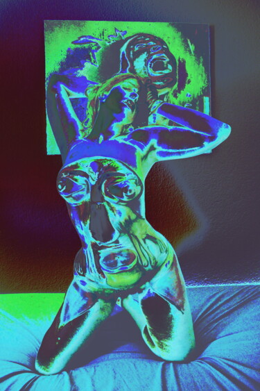 bodypaint apparition celtique, couleurs pop Photographie intitulée "bodypaint apparitio…" par Philippe Aguasca, Œuvre d'art originale, Photographie numérique