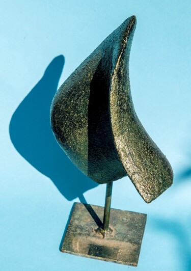 Sculpture titled "Incurvation" by Claire Pellicone Fanni, Original Artwork, Ceramics