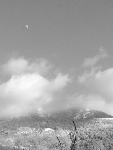 제목이 "Lune de jour"인 사진 Camille R.로, 원작, 조작되지 않은 사진