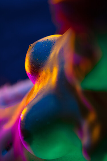 Body of Color no.2 - Limited Edition 1 of 5 「Body of Color no.2…」というタイトルの写真撮影 Burak Bulut Yıldırımによって, オリジナルのアートワーク, デジタル