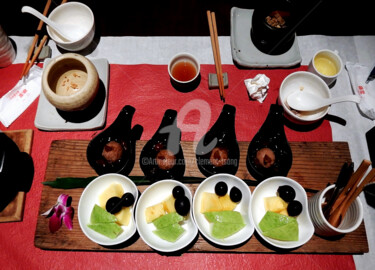 Photographie intitulée "Dessert for Four Pe…" par Clement Tsang, Œuvre d'art originale, Photographie numérique